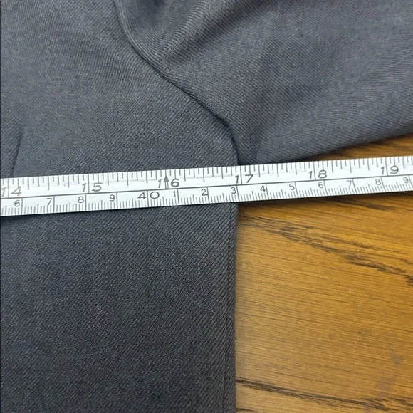 OAK + FORT Charcoal Cropped Blazer - Picture 6 of 9